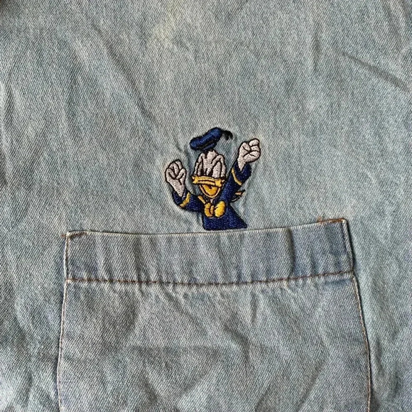 Donald Duck Disney Vintage 90s denim button down shirt - Picture 6 of 11